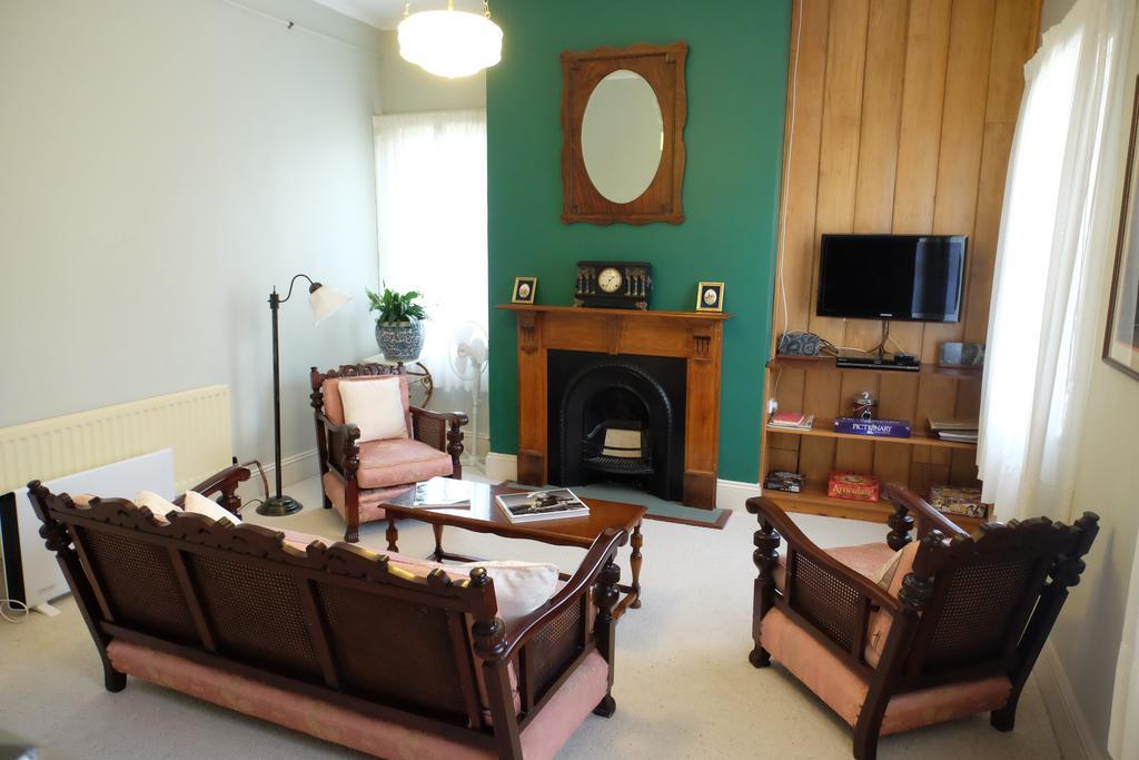 Stoke House Bed & Breakfast Carcoar Exterior photo