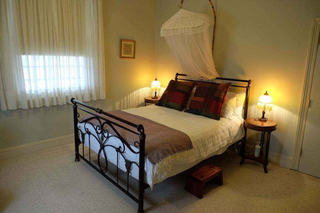 Stoke House Bed & Breakfast Carcoar Exterior photo